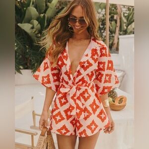 NWT Vici Abstract Waist Tie Romper - Pink Multi / L